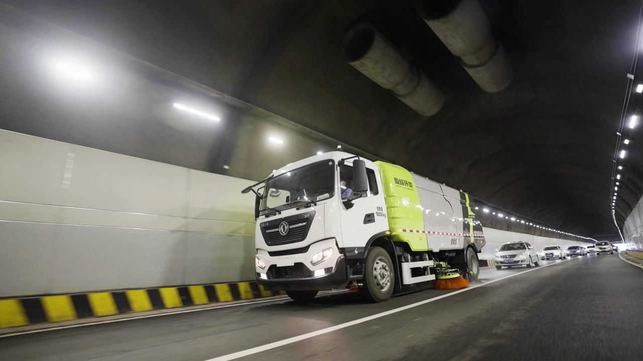 获赞！AG庄闲游戏环境新能源装备硬核守护2024珠海航展